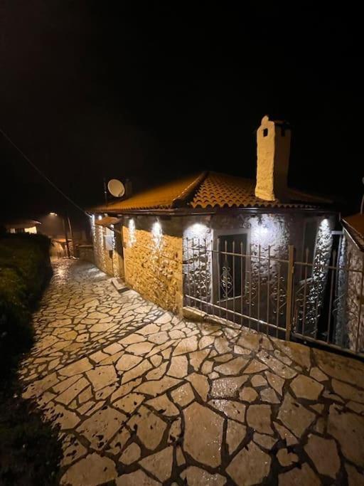 Dandy Villas Dimitsana - A Family Ideal Charming Home In A Quaint Historic Neighborhood - 2 Fireplaces For Romantic Nights Exteriör bild